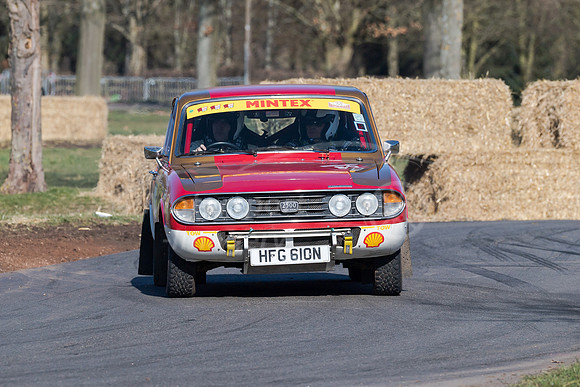 Triumph 2.5 pi Lee Sellers