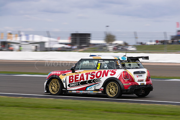 3 Ross Marshall
