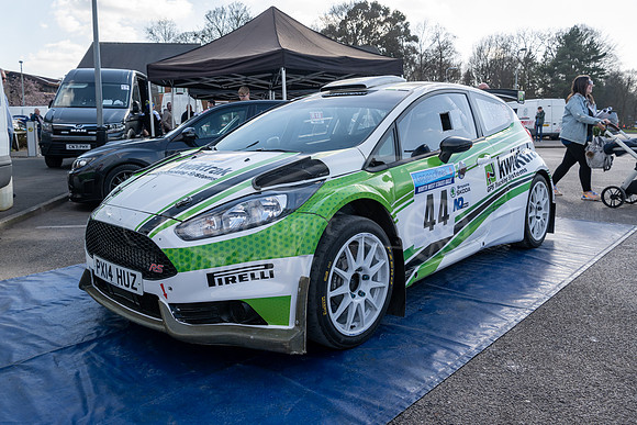 44 Lyndon Barton- Simon Hunter