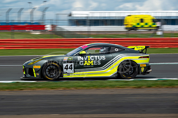 44  Paul Vice / Matthew George,