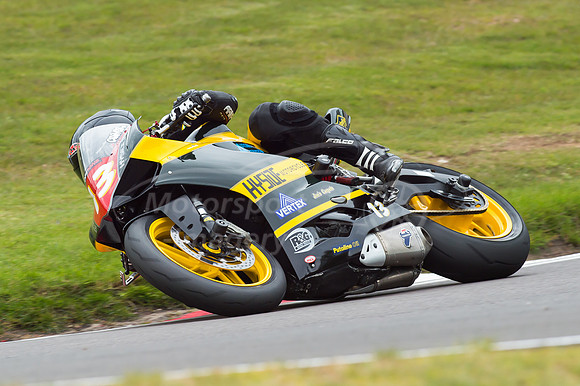 13 Rob GUIVER Ducati Panegale