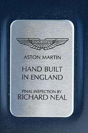 Aston Martin DB9
