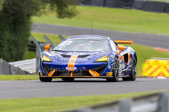 21  Mia Flewitt / Euan Hankey, Balfe Motorsport McLaren 570S GT4