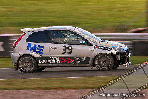 Graham Gibbs, Rob Young, Ford Fiesta 2000