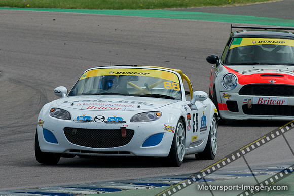 Nicola Gillatt, Mike Gordon, Mazda MX5