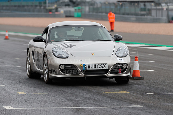 106 Stephen CURTIS  PORSCHE CAYMAN R