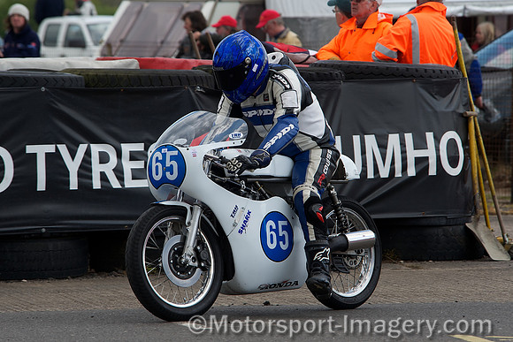 Neil Ogden - Honda 350