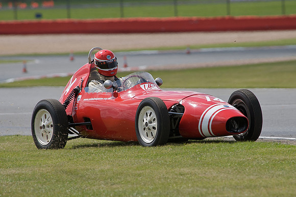 Elva 100