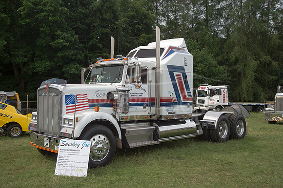 Smokey Joe, Kenworth W300B