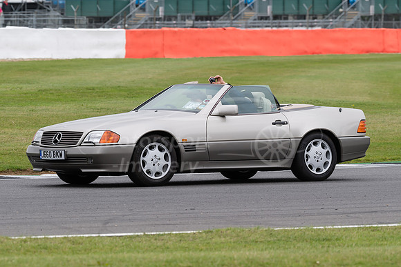 Mercedes   J660BKW