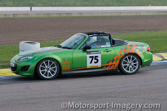 Mazda MX5, Tom Strange