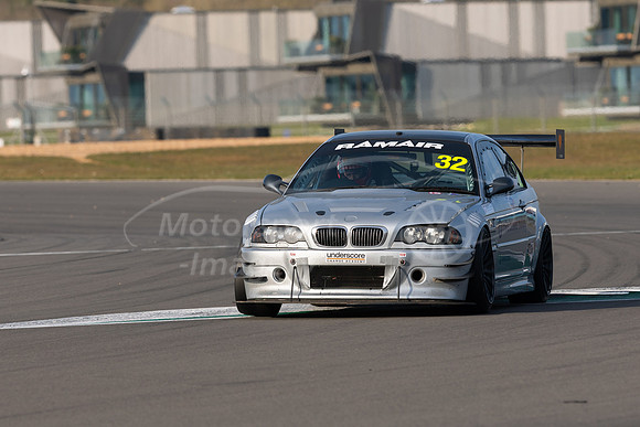 32 James Card