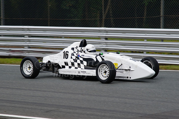 Chris Chisnall, Van Diemen LA10