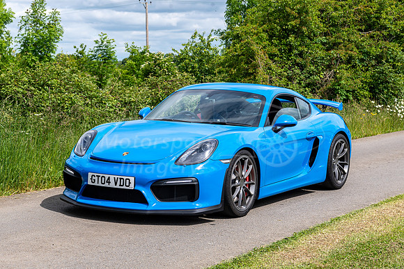 GT04VDO, 2016 Porsche Cayman GT4