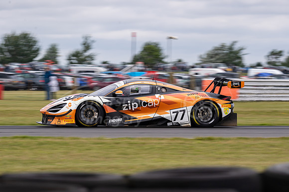 77 Morgan TILLBROOK  / Marcus CLUTTON