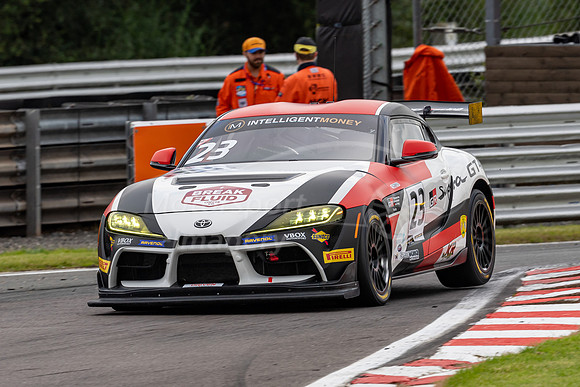 23  Sam Smelt / James Kell,  Toyota GR Supra GT4