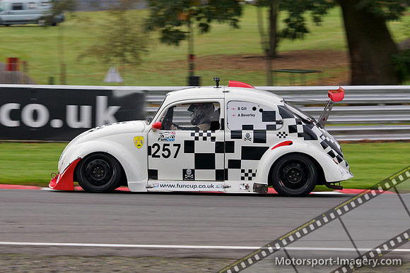 Car 257, Team Jolly Roger White